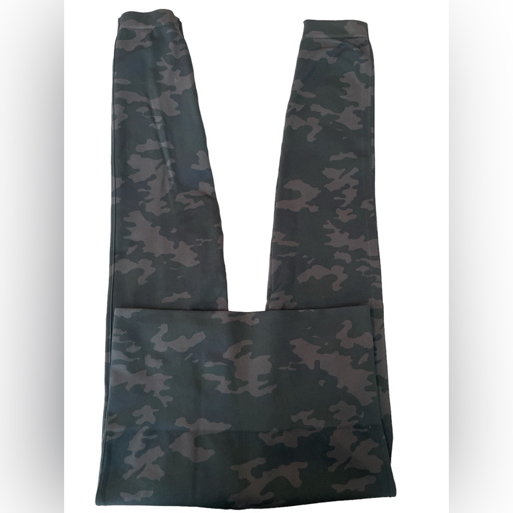 Spanx Black And Gray Camouflage Camo Women’s Leggings Size Large Workout Yoga